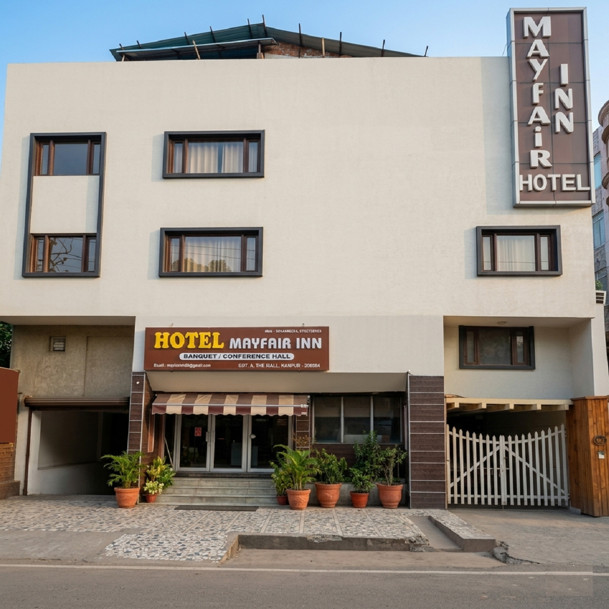 Others 4, Mayfair Hotel, Kanpur Nagar