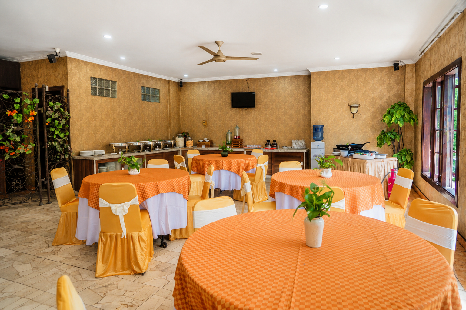 Food & Drinks 4, Mahadria Hotel Syariah, Serang