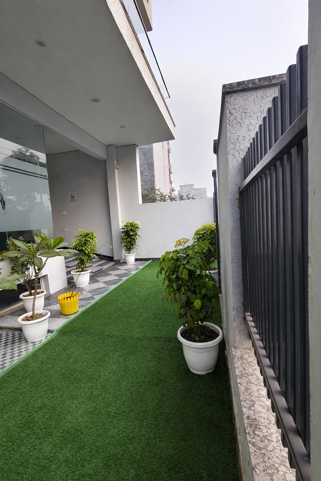 Public Area 2, Hotel Stayzzy Bloom, Gautam Buddha Nagar