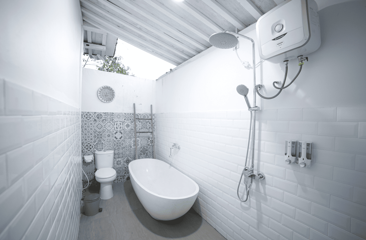 Bathroom 3, Ubu Villa Blekik - Nature vibes with riverside, Sleman