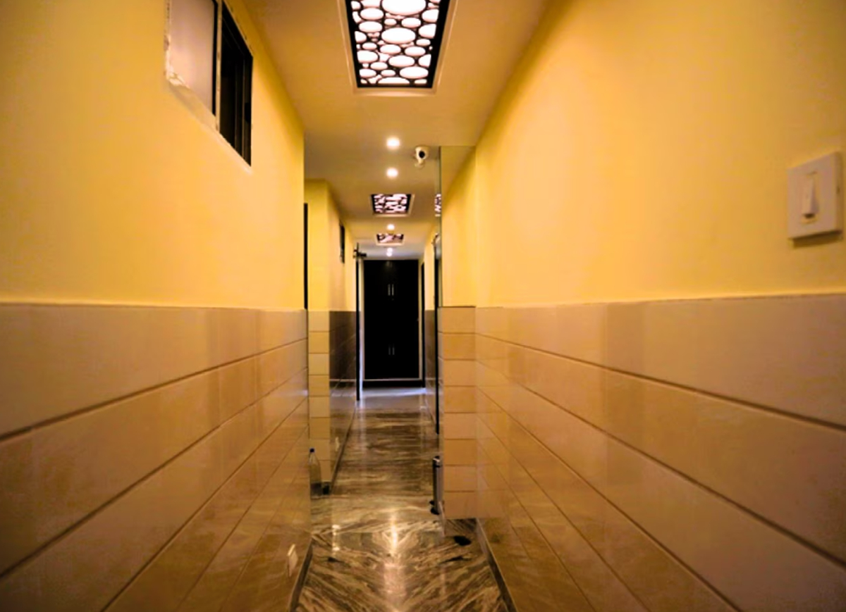 Others 3, Shree Laxmi Guest House, Kolkata