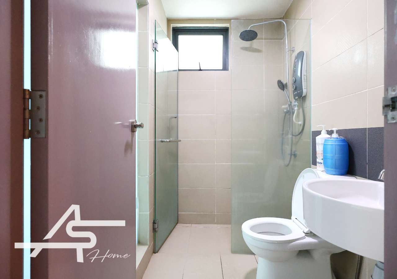 Bathroom 3, Seri Kembangan / Balakong Houses, Hulu Langat