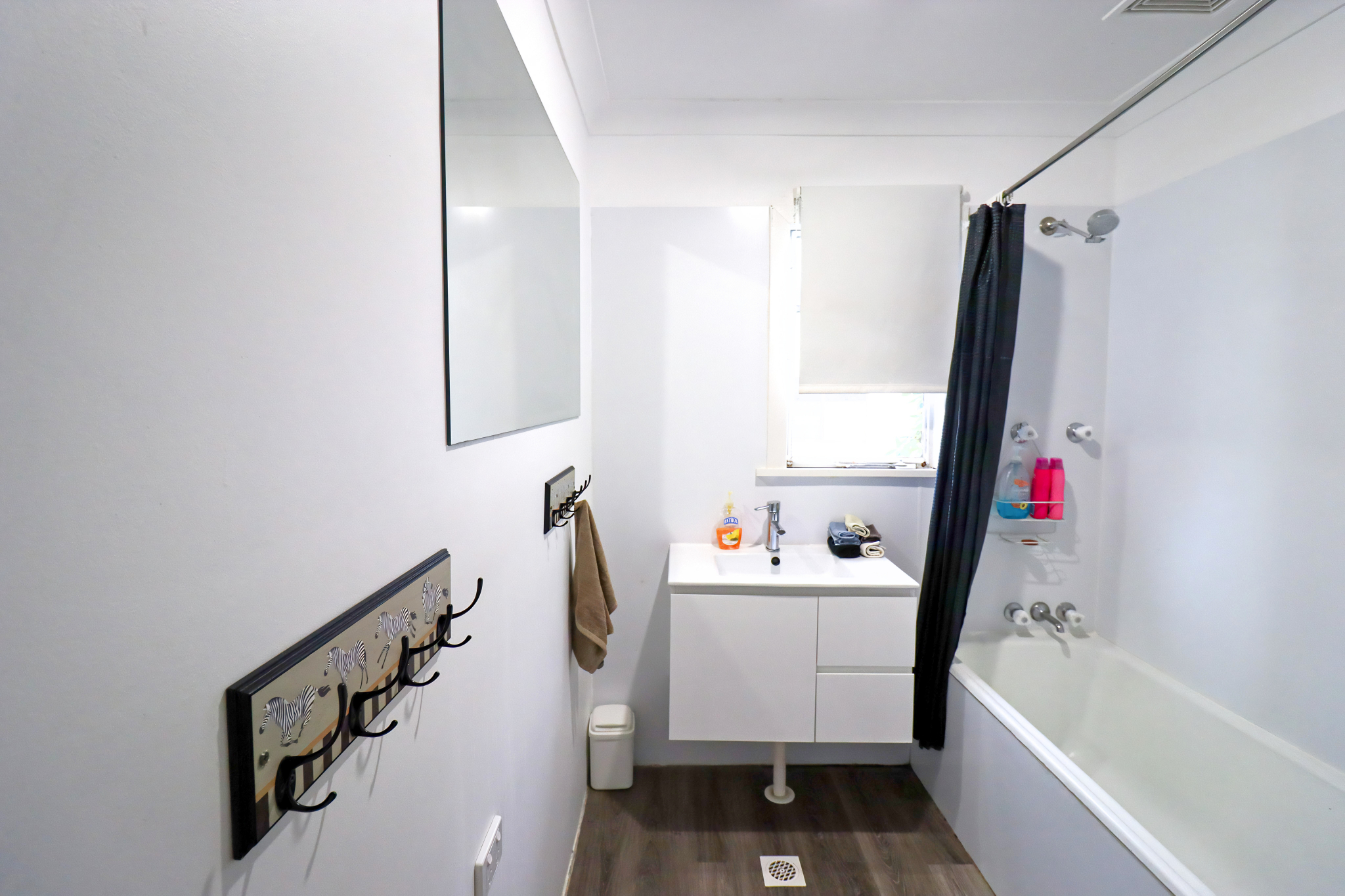 Bathroom 3, Snowy Cottage for Nature Lovers, Tumut