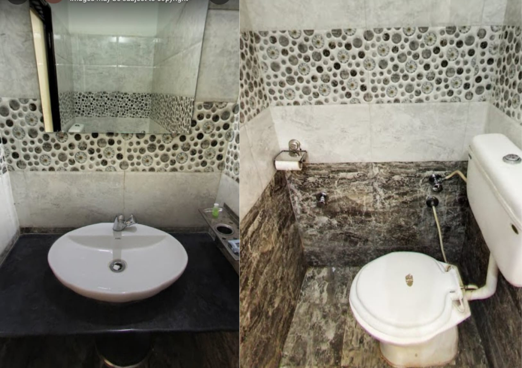Bathroom 5, Chatako Hotel, Ahmadabad