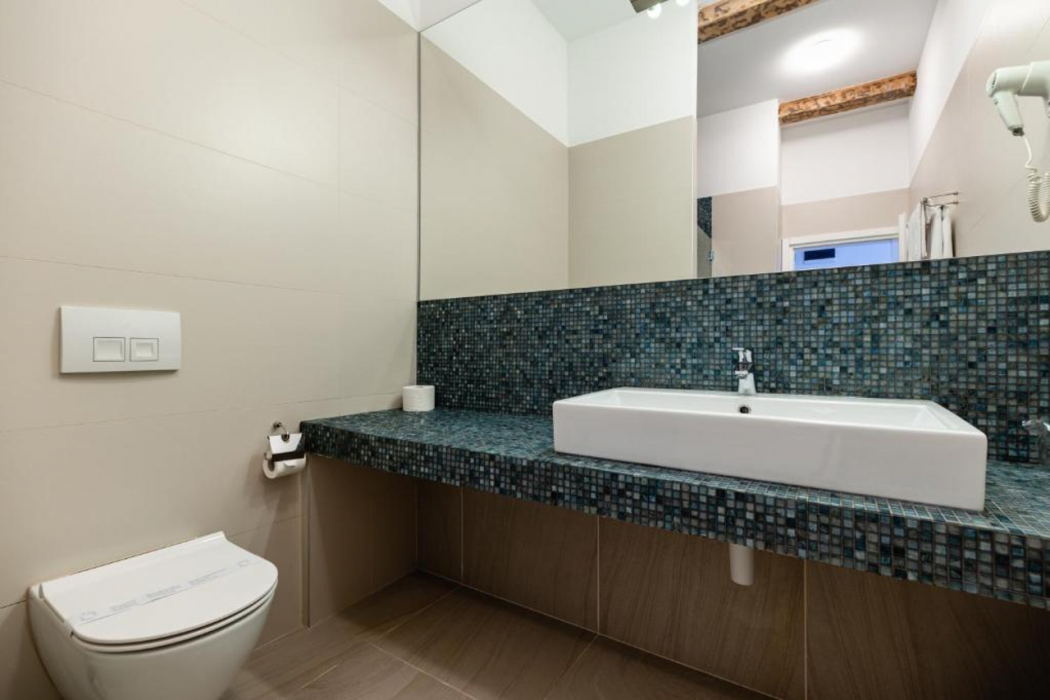 Bathroom 3, Azur Palace Luxury Rooms, Split