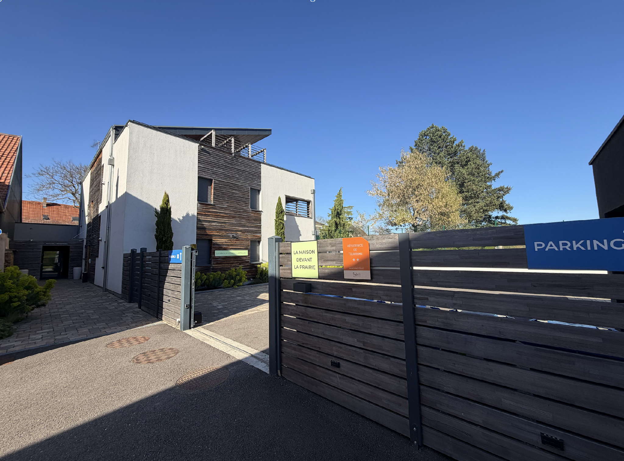 Others 1, La Maison Devant La Prairie, Bas-Rhin
