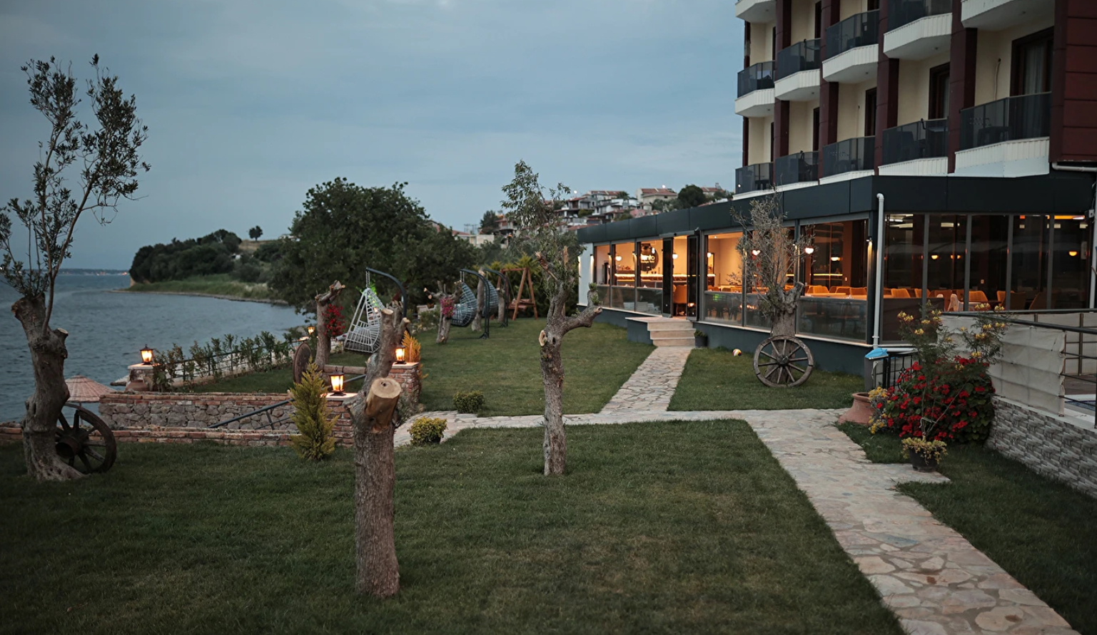 Others 2, Aliento Otel, Burhaniye