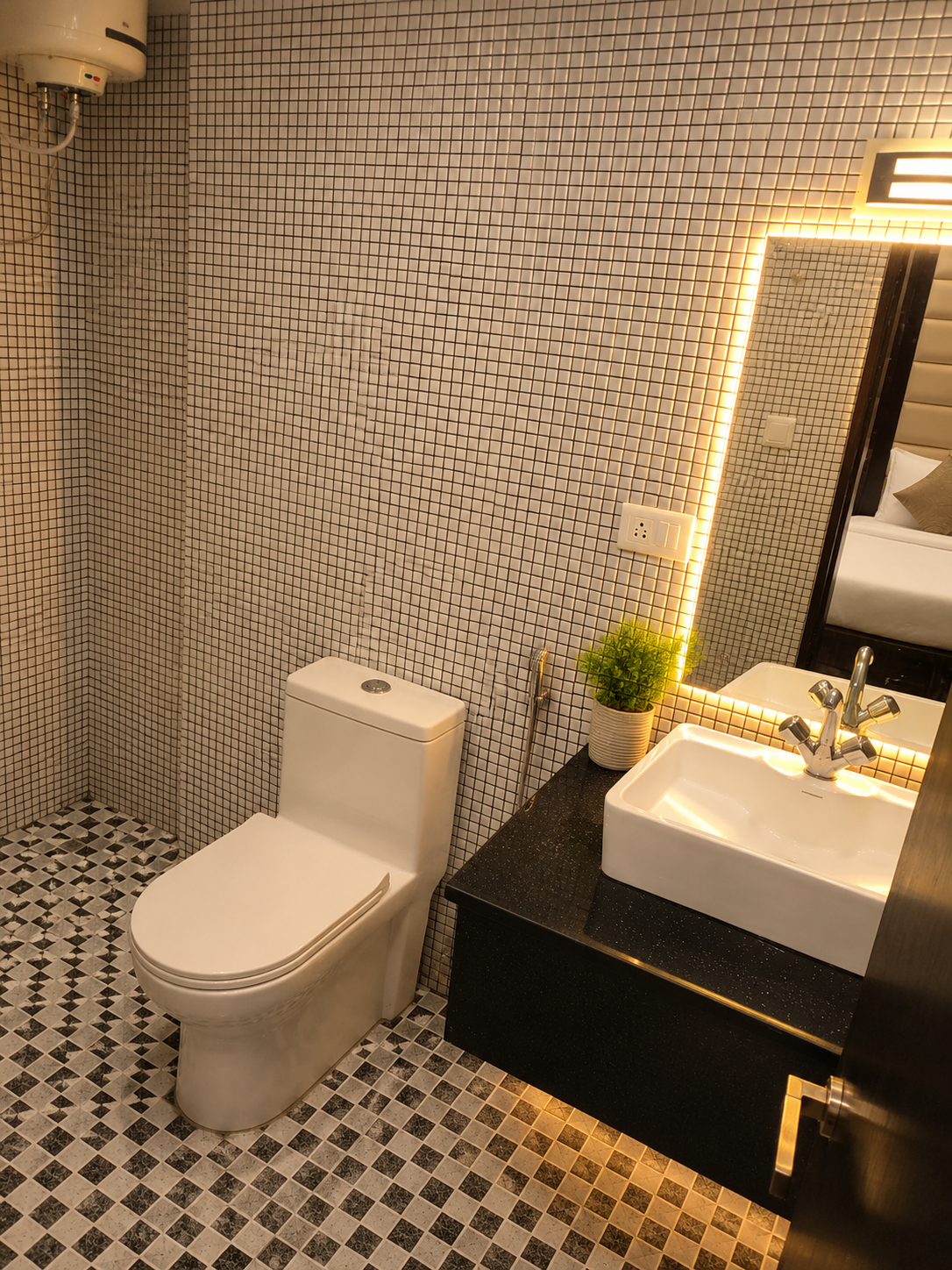 Bathroom 4, Hotel Oasis, Reasi