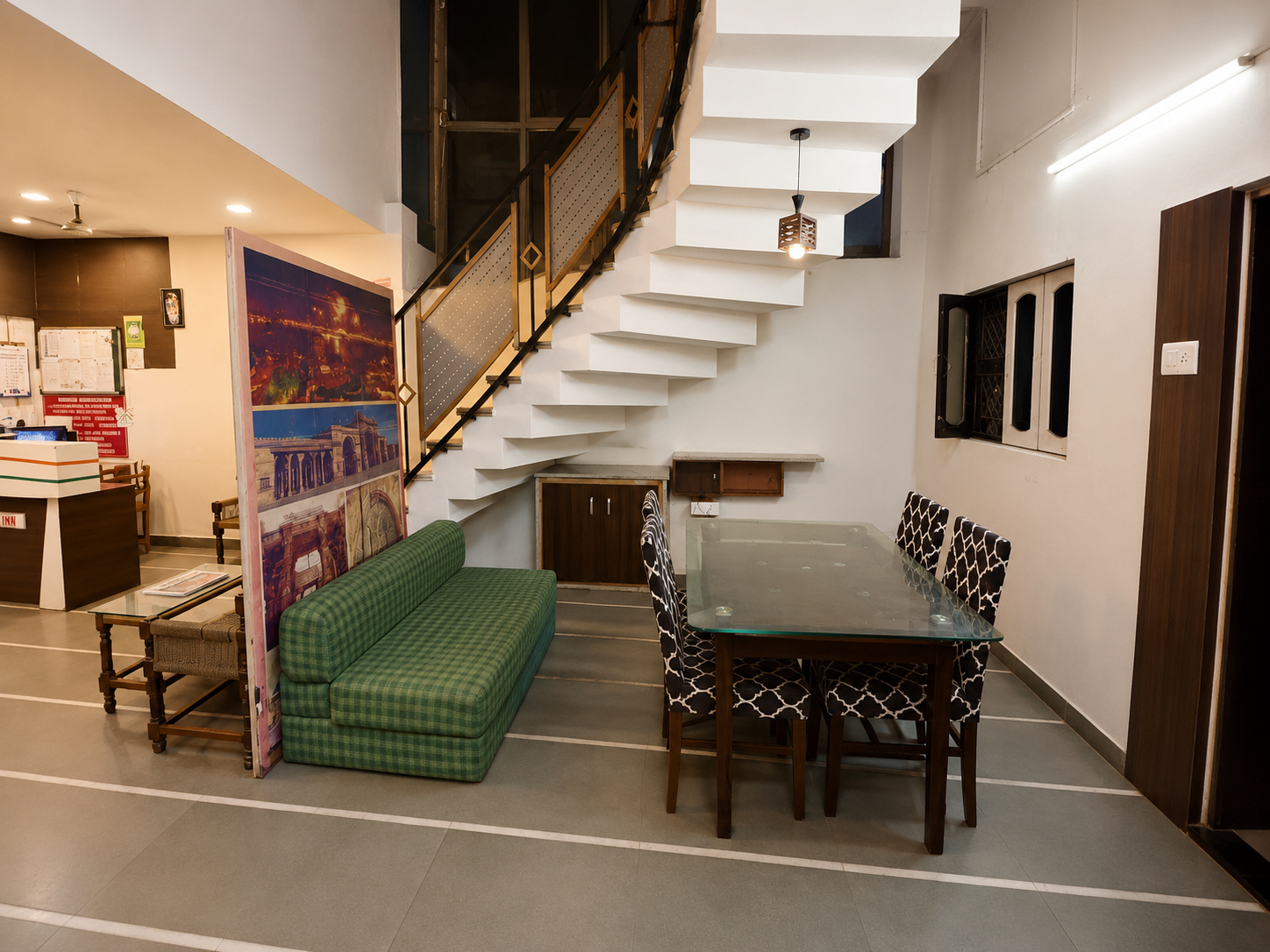 Others 4, Hotal home stayinn, Ahmadabad