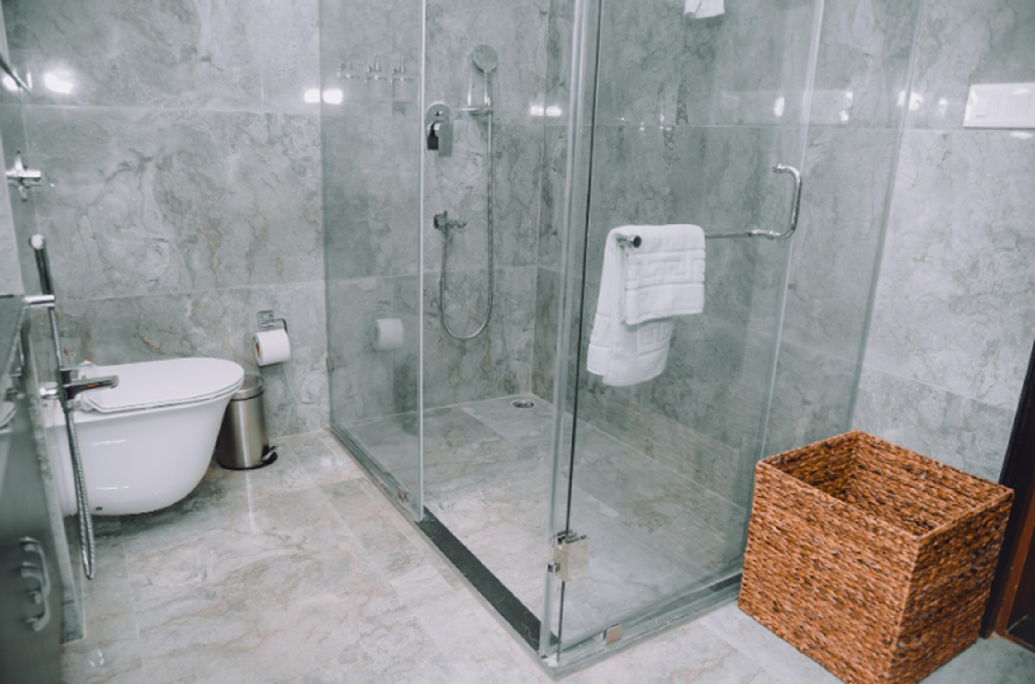 Bathroom, The Convoy Hotel, Dibrugarh