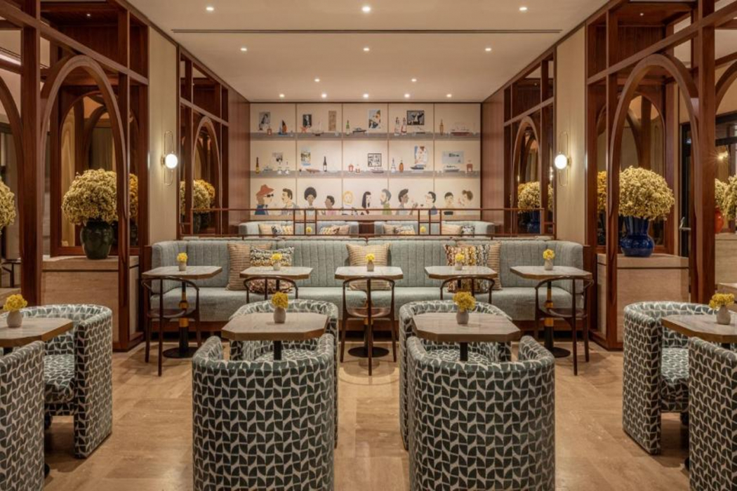 Food & Drinks 4, Mitsis NU Piraeus Port, Attica