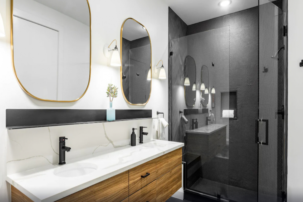 Bathroom 3, Mint House Dallas – Downtown, Dallas