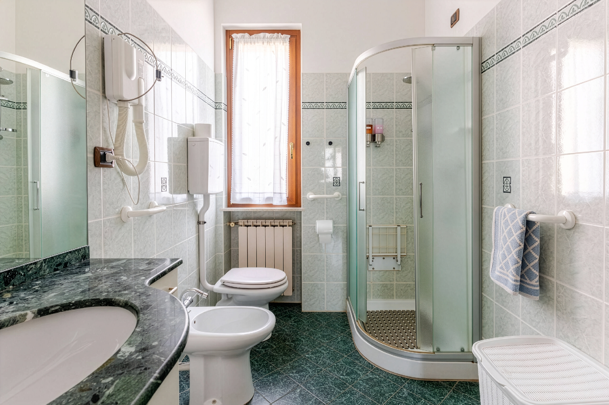 Bathroom 3, Apartment Superiore A 950 Metri Dal Mare, Savona