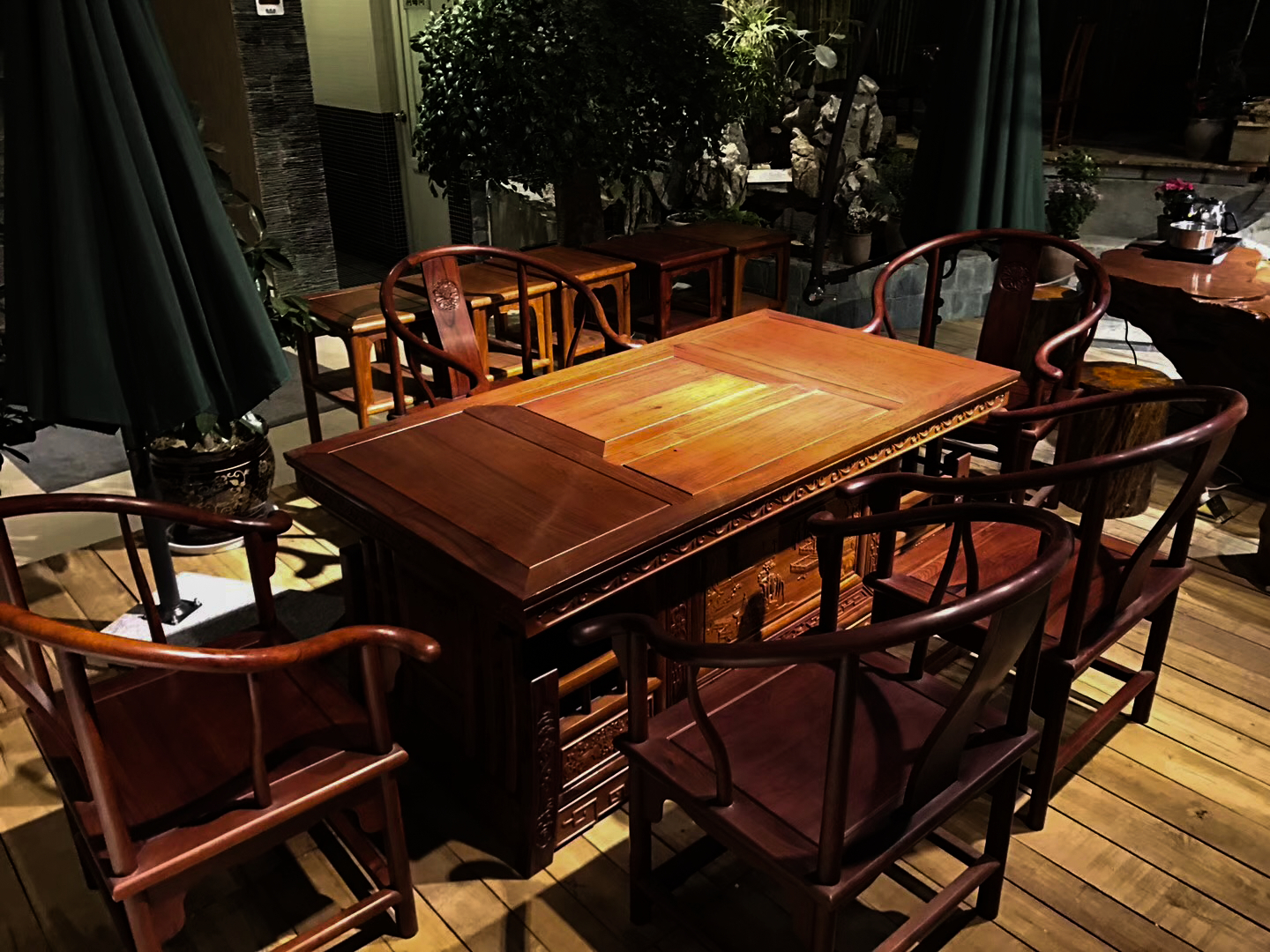 Others 4, the Wood Hotel, Kunming