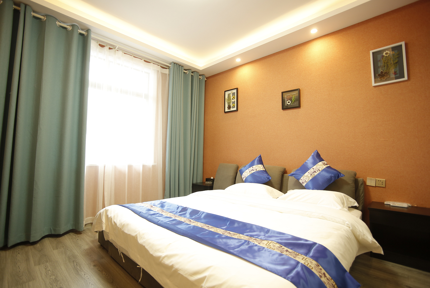 Bedroom 4, Yebo Holiday Inn,TaiXing, Taizhou