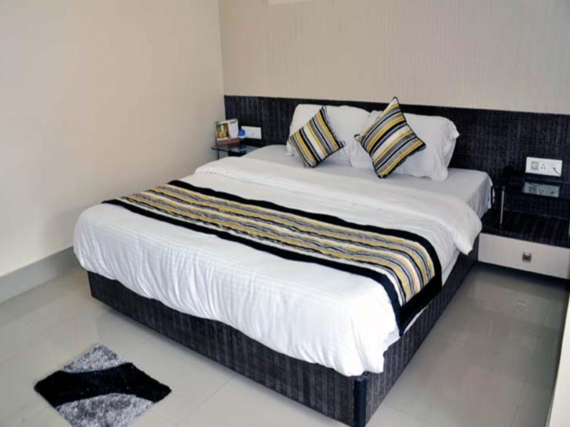 Bedroom 5, Mayor Hotel, Darjiling
