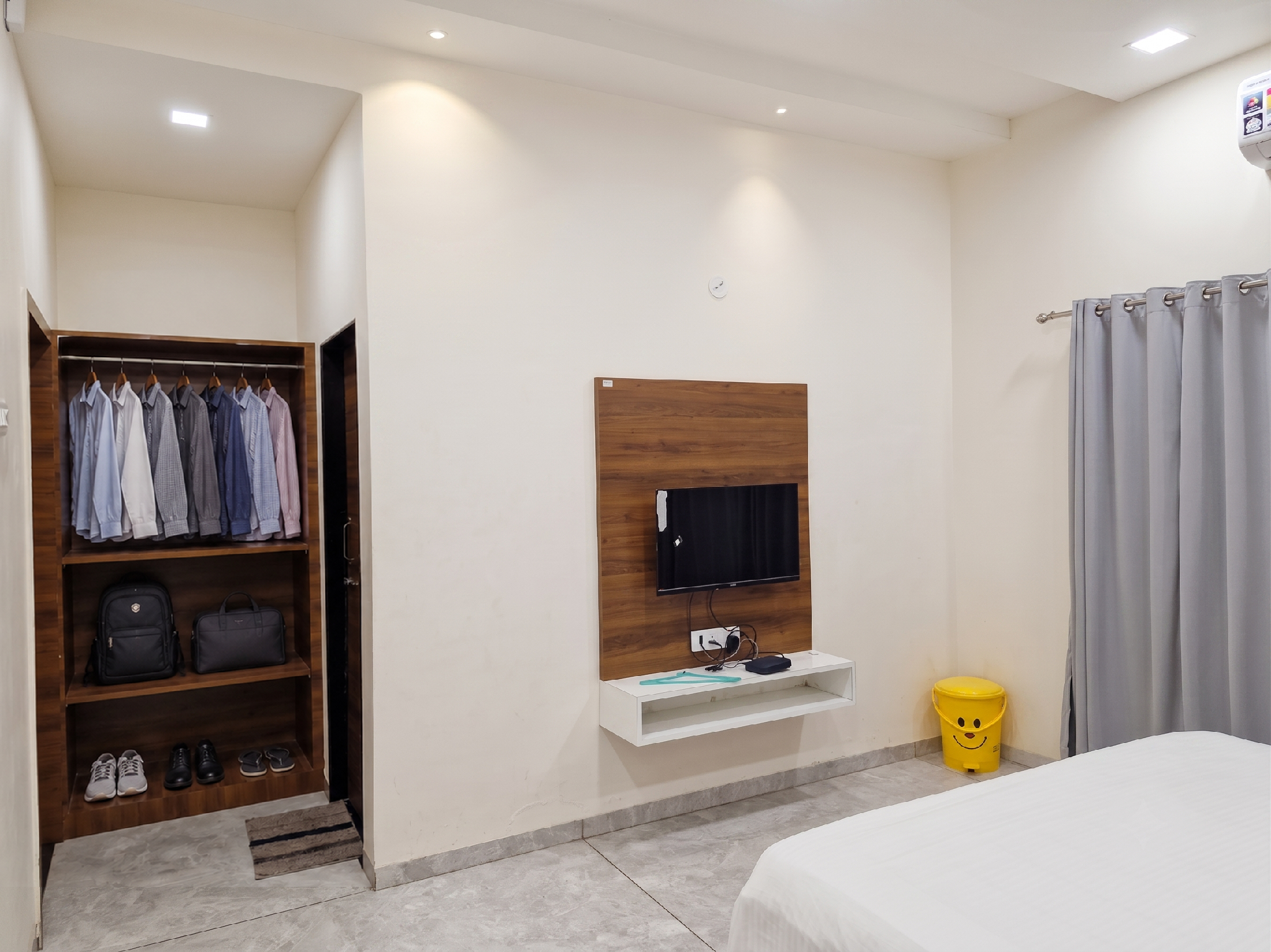 Bedroom 2, Hotel Keshar Palace, Ahmadnagar