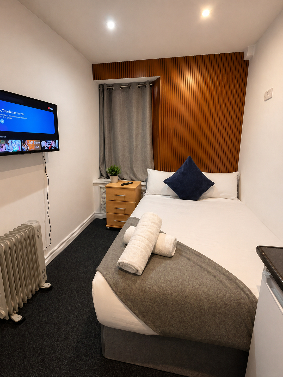 Bedroom 2, La Casa Studios Near Hyde Park, London