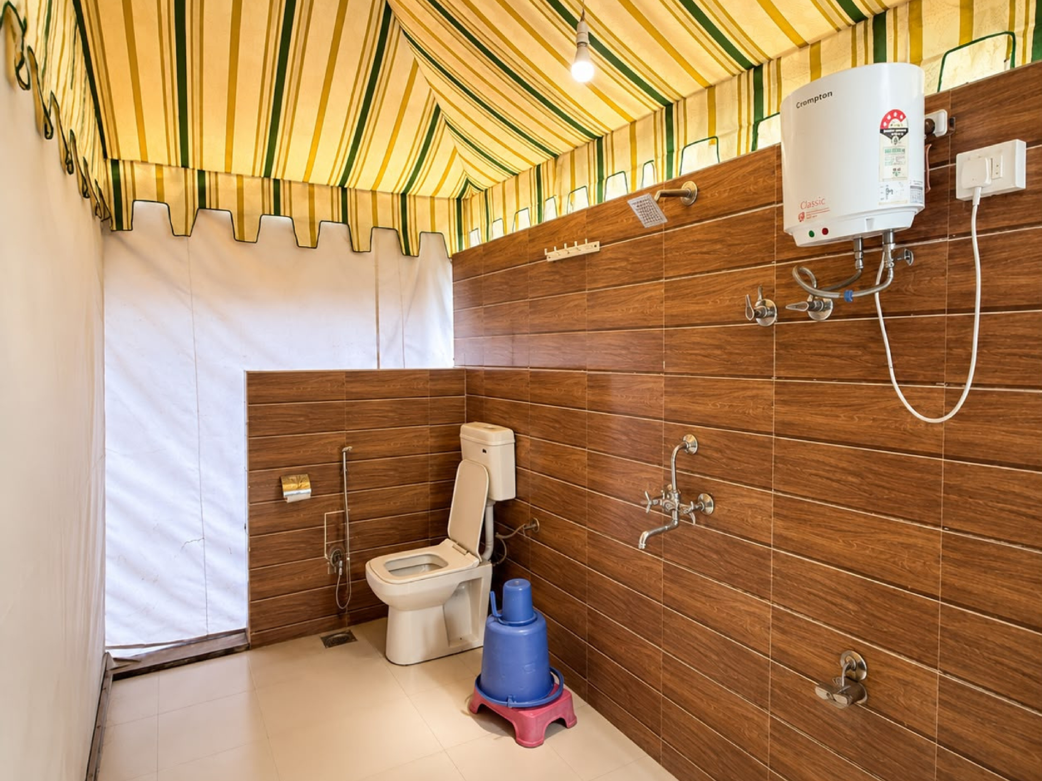 Bathroom 3, Unity Holiday Resort, Narmada