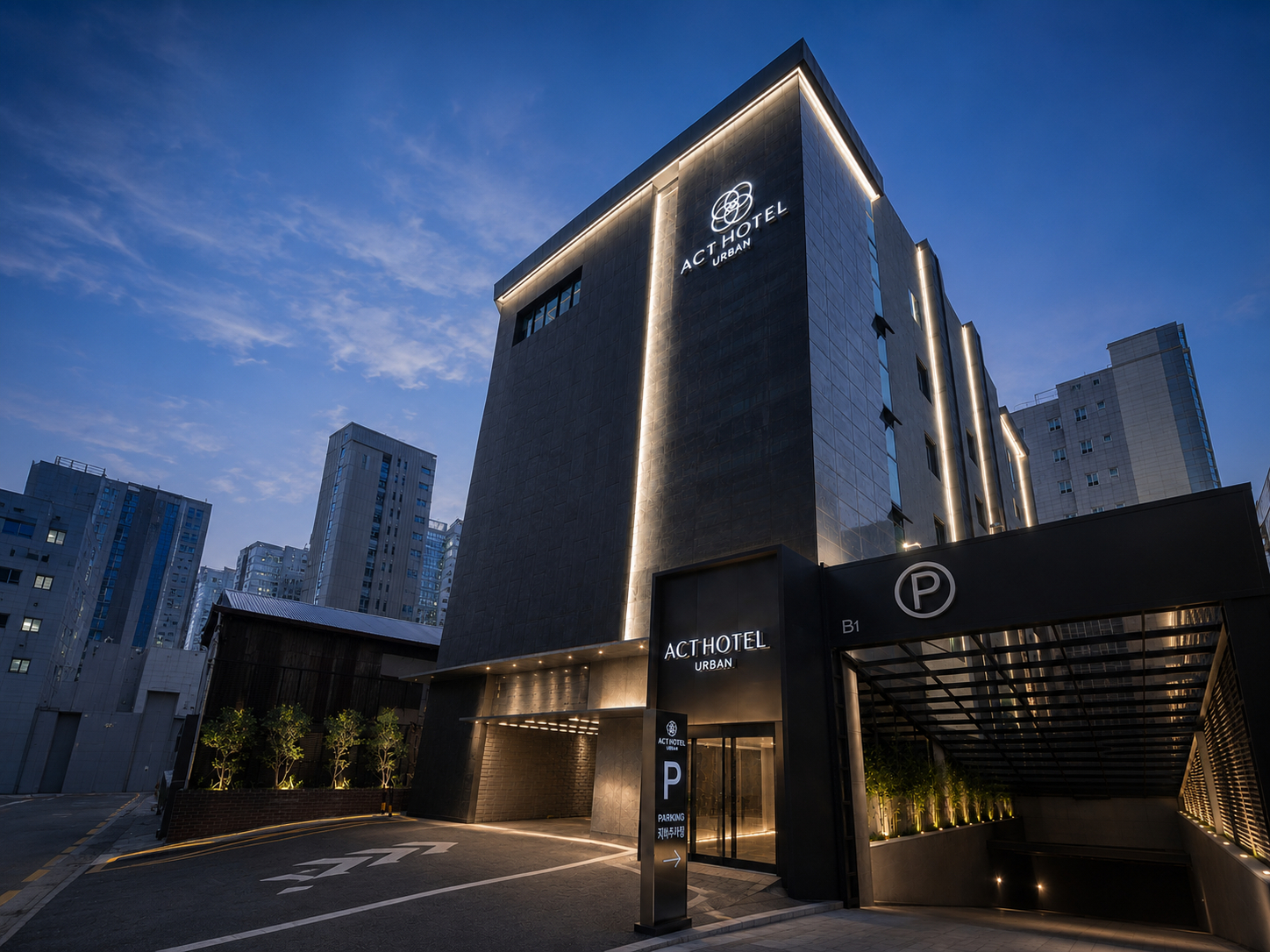 Exterior & Views 3, ACT HOTEL URBAN, Buk