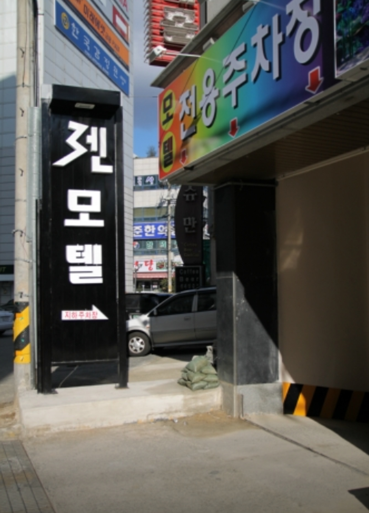 Others 1, Zen Motel, Suncheon