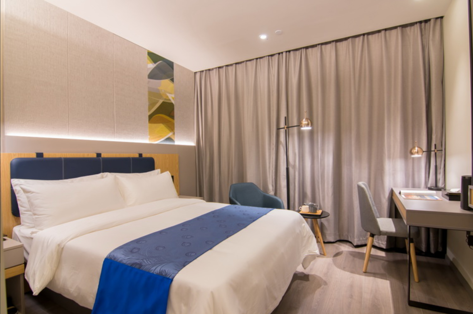 Bedroom, Homeinn Selected Hotel (Shanghai Hongqiao Gubei Yaohong Road Subway Station), Shanghai