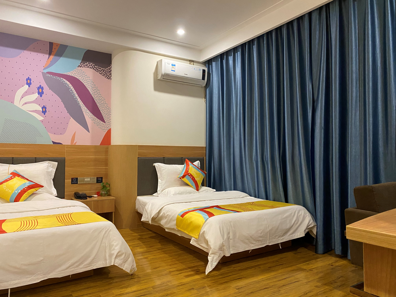 Bedroom 4, Pai Hotel Yangzhou Jiangdu Jianghuai Road, Yangzhou