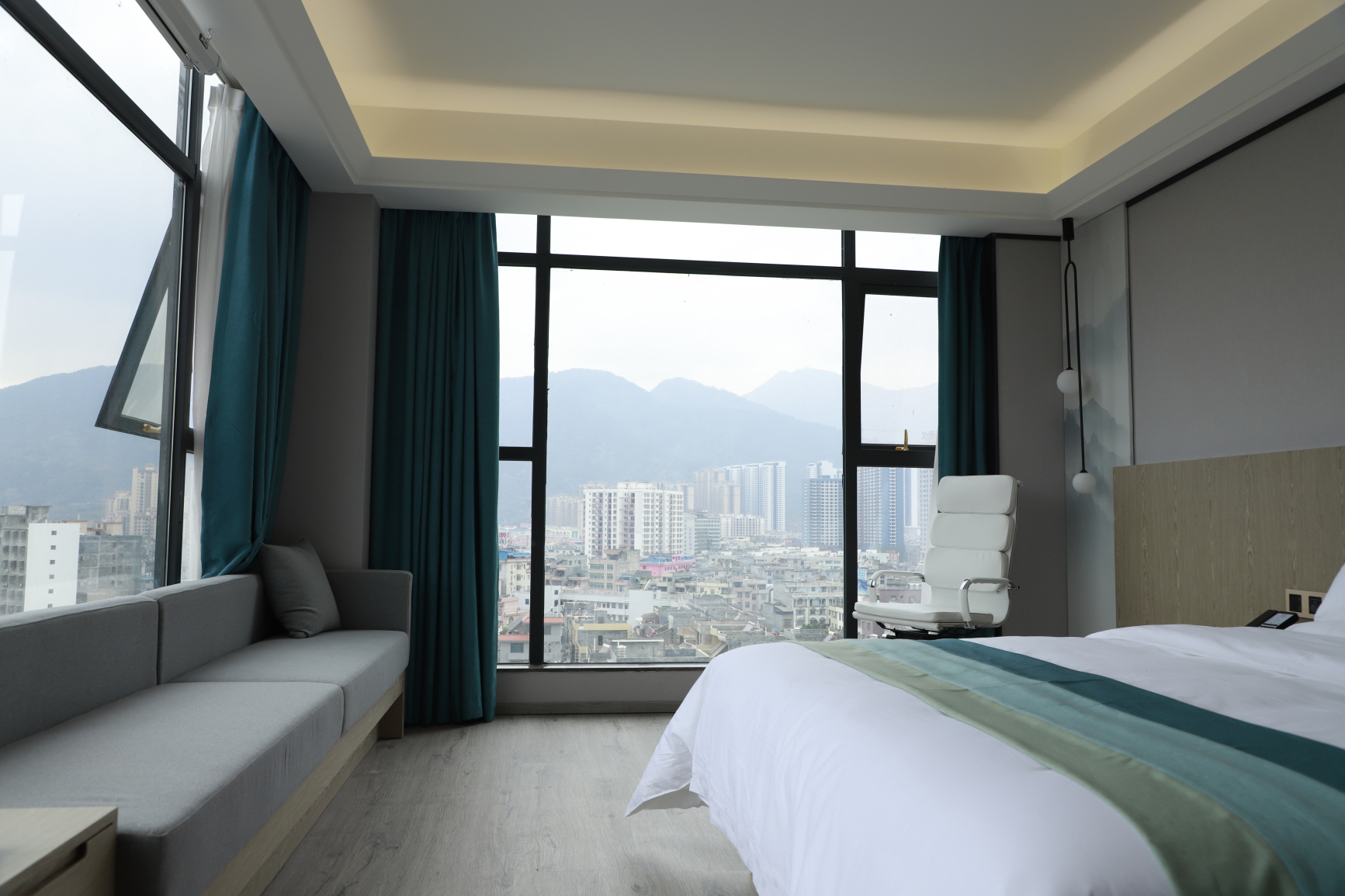Bedroom, Clover Holiday Hotel (Guiping Xinggui), Guigang