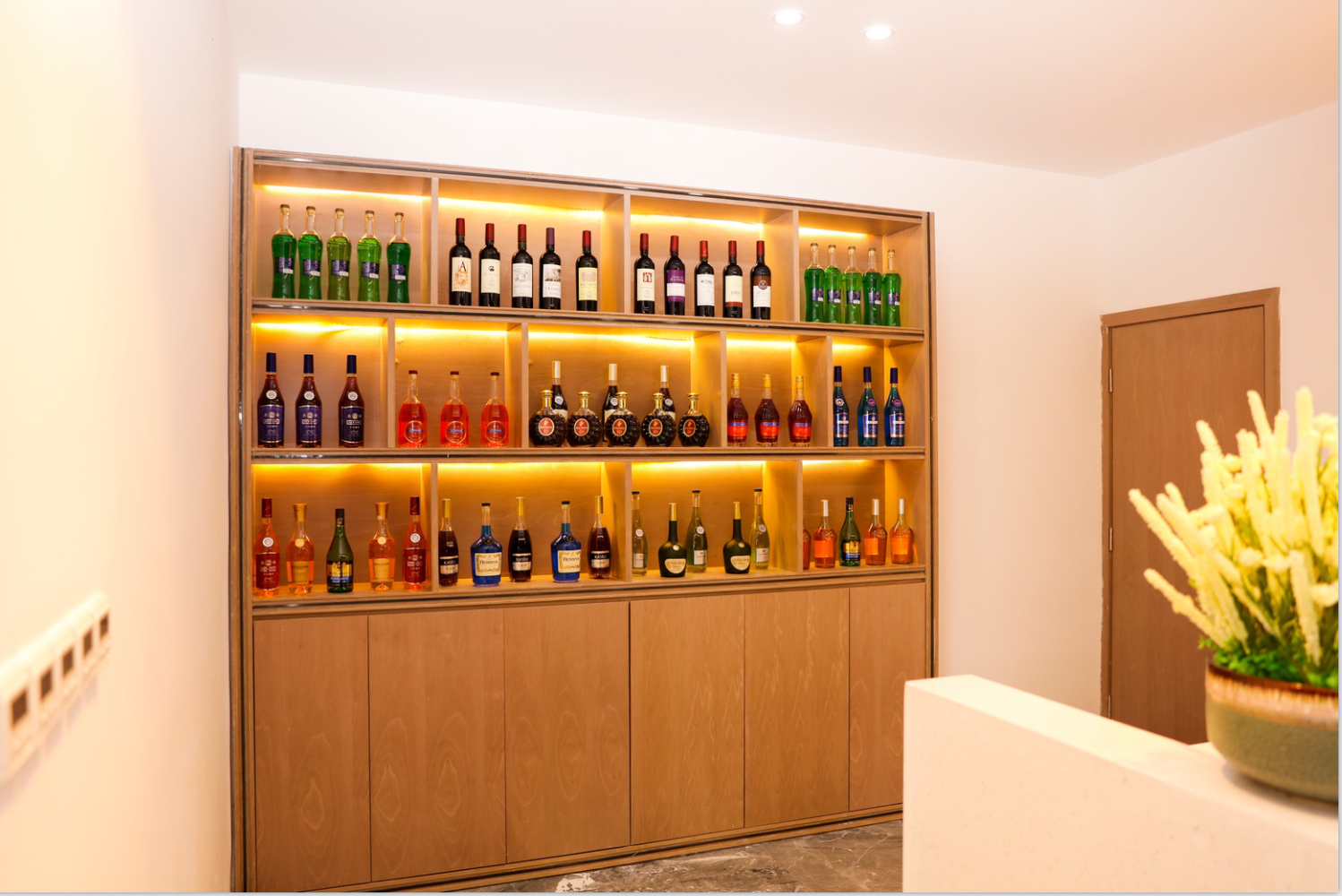 Food & Drinks 4, Echarm Hotel Lhasa Potala Palace Plaza, Lhasa