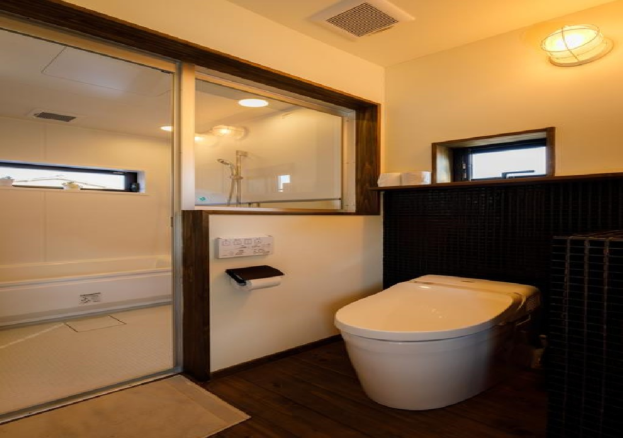 Bathroom 4, Teramachiya Wind Bell Temple Guest House, Kanazawa