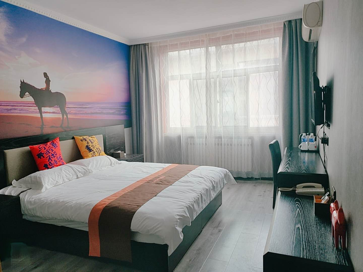 Bedroom 2, ジュンイーチェーンホテル(張家口宣化鉄道駅)(Junyi Hotel(Zhangjiakou Xuanhua Railway Station)), Zhangjiakou