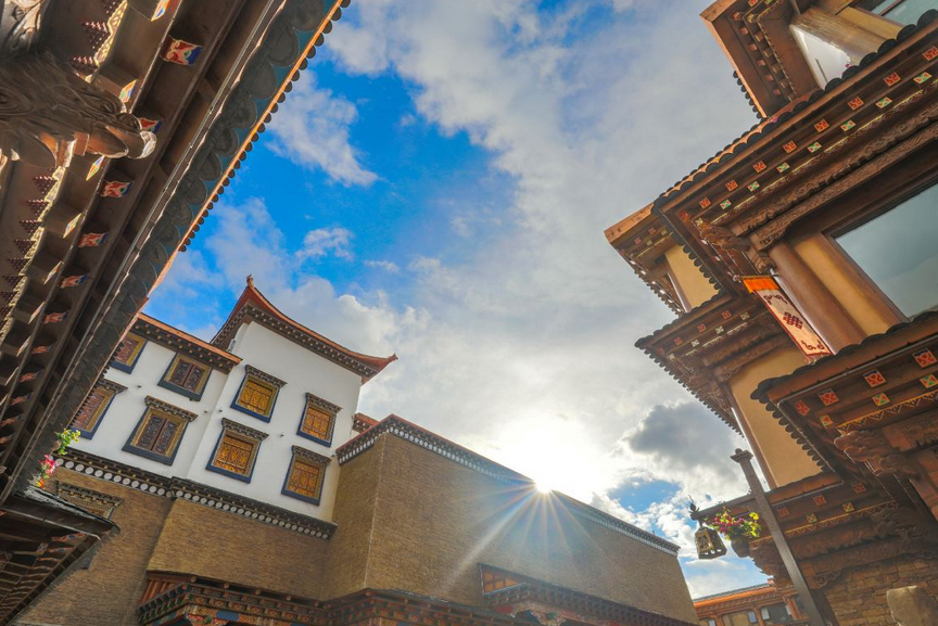 Exterior & Views 3, The 5th Meteorite Grace Hotel, Dêqên Tibetan