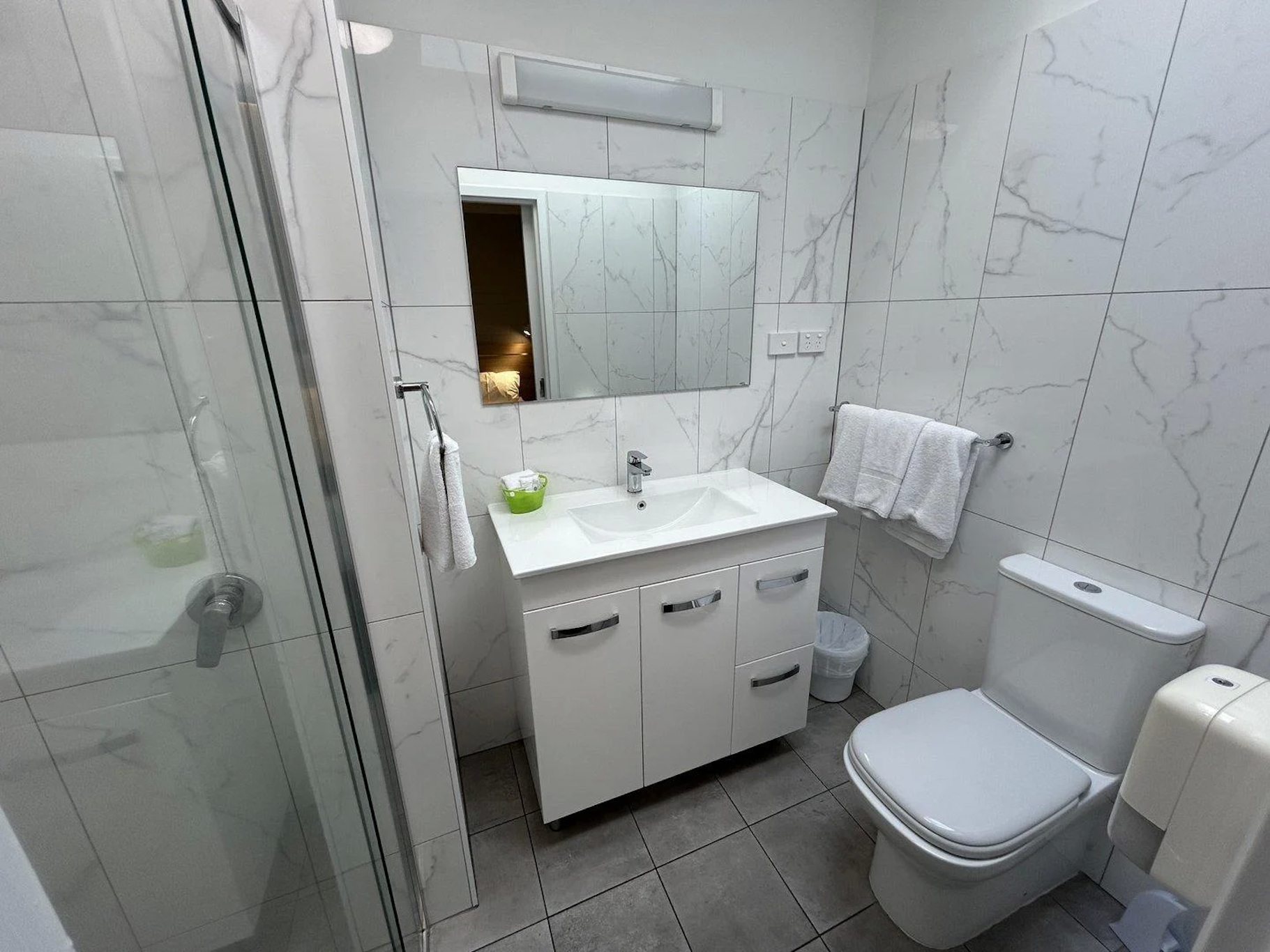 Bathroom 3, Frewville Motor Inn, Adelaide