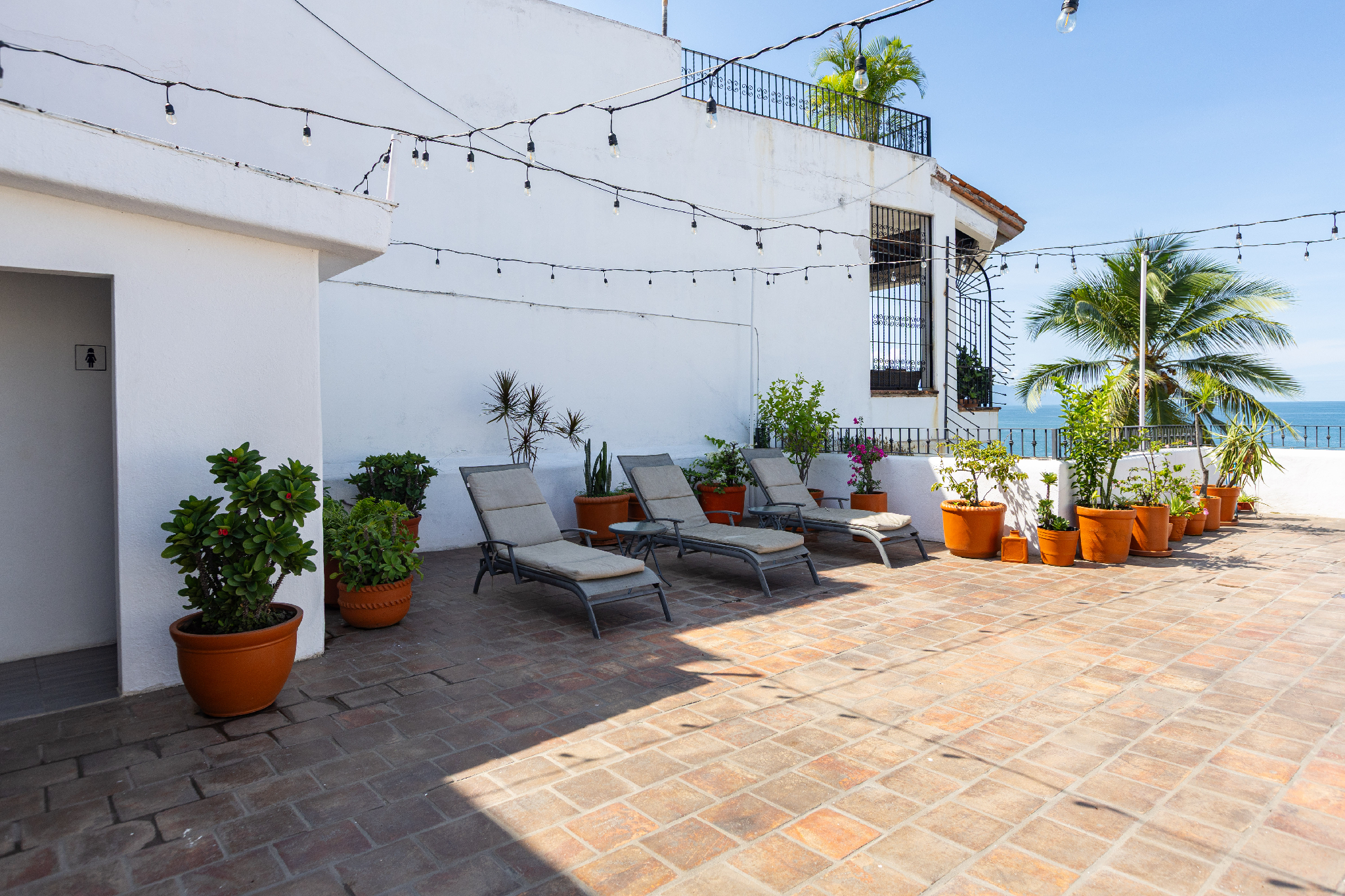 Exterior & Views 2, Emperador Vallarta Beachfront Hotel and Suites, Puerto Vallarta