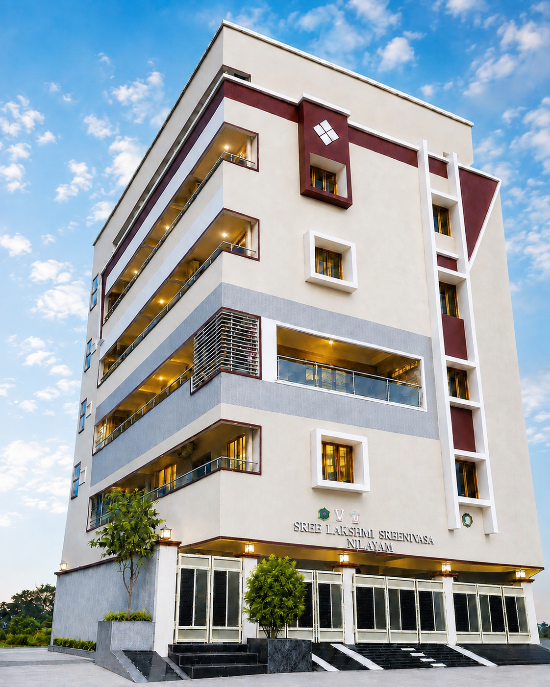 Exterior & Views