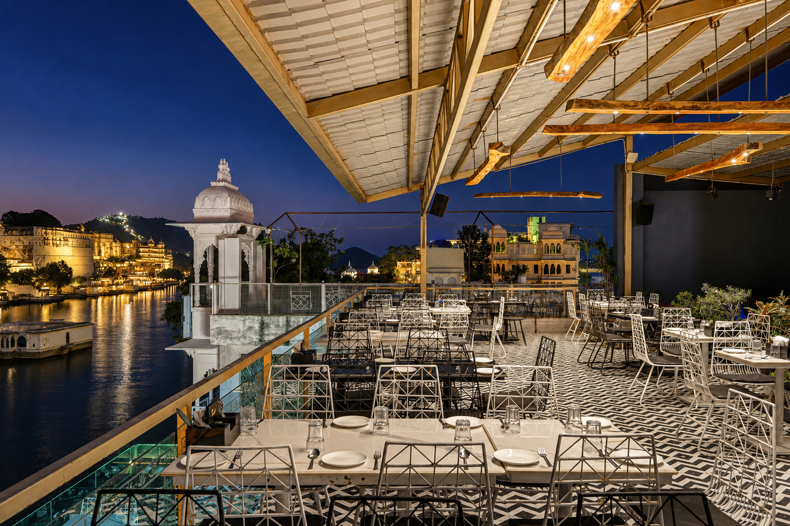 Sport & Beauty 5, Sarovar - Lake Facing Boutique Hotel On Lake Pichola, Udaipur