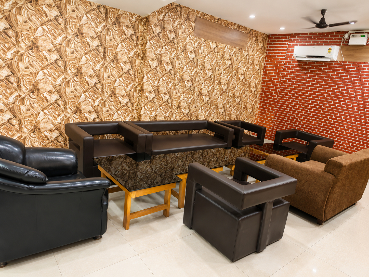 Public Area, Goroomgo Bollywood Premium Beach View Puri with Balcony, Puri