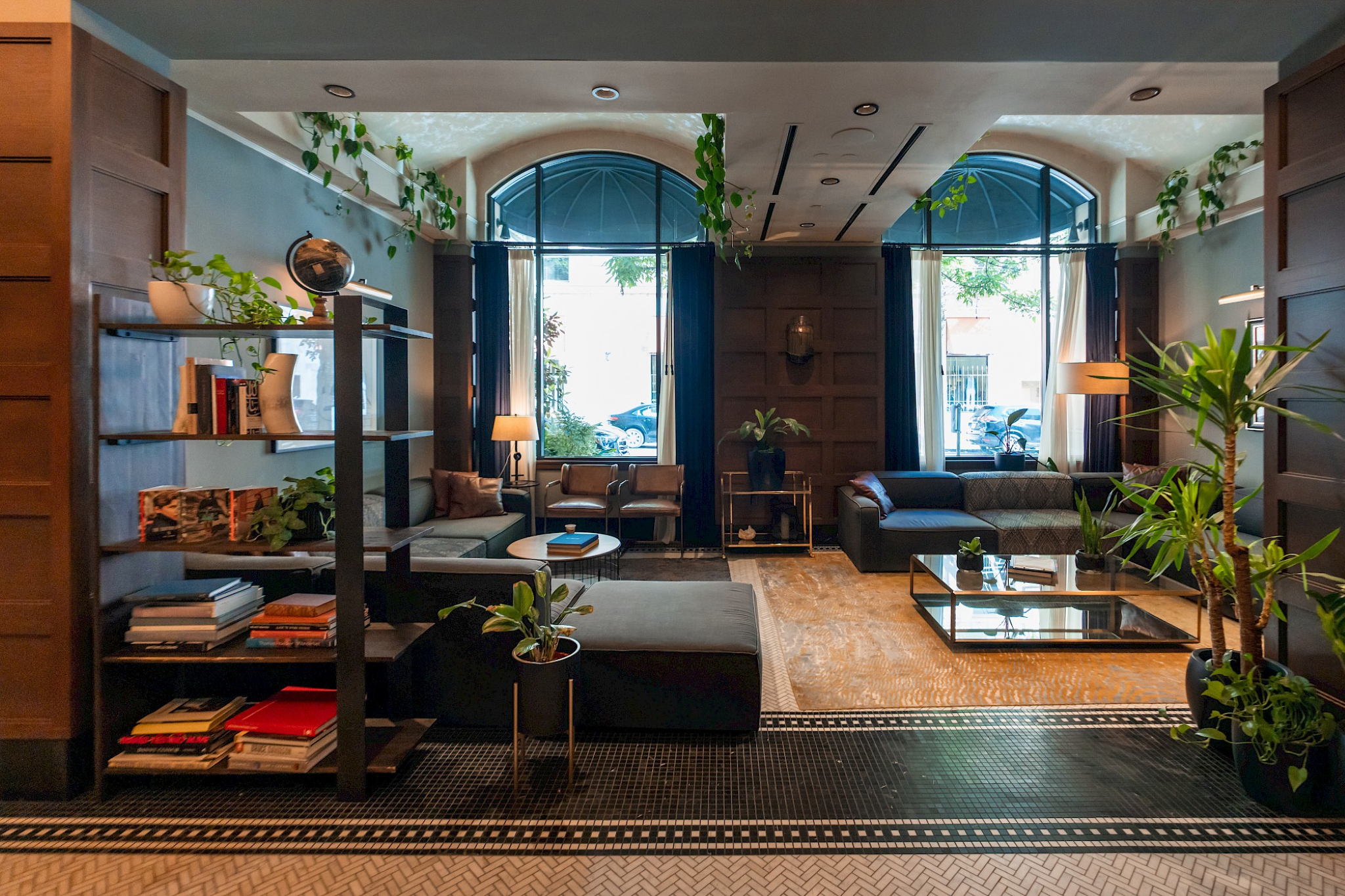 Public Area 3, Dossier, Multnomah
