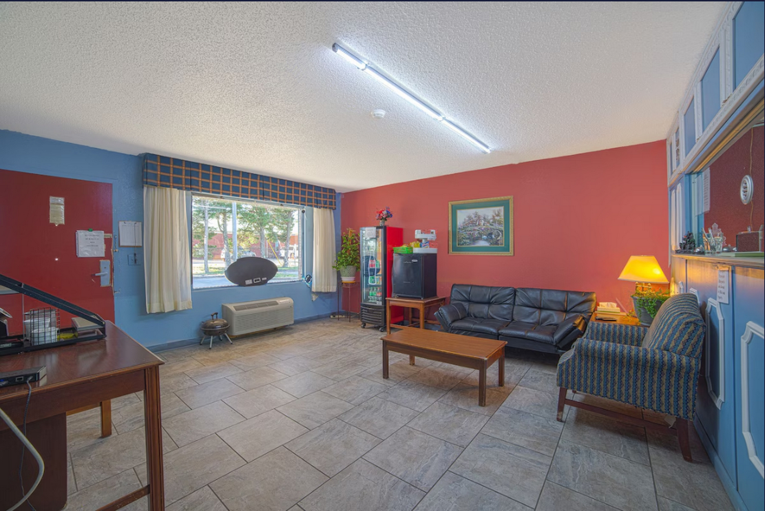Public Area 3, Mayfair Inn, Martin