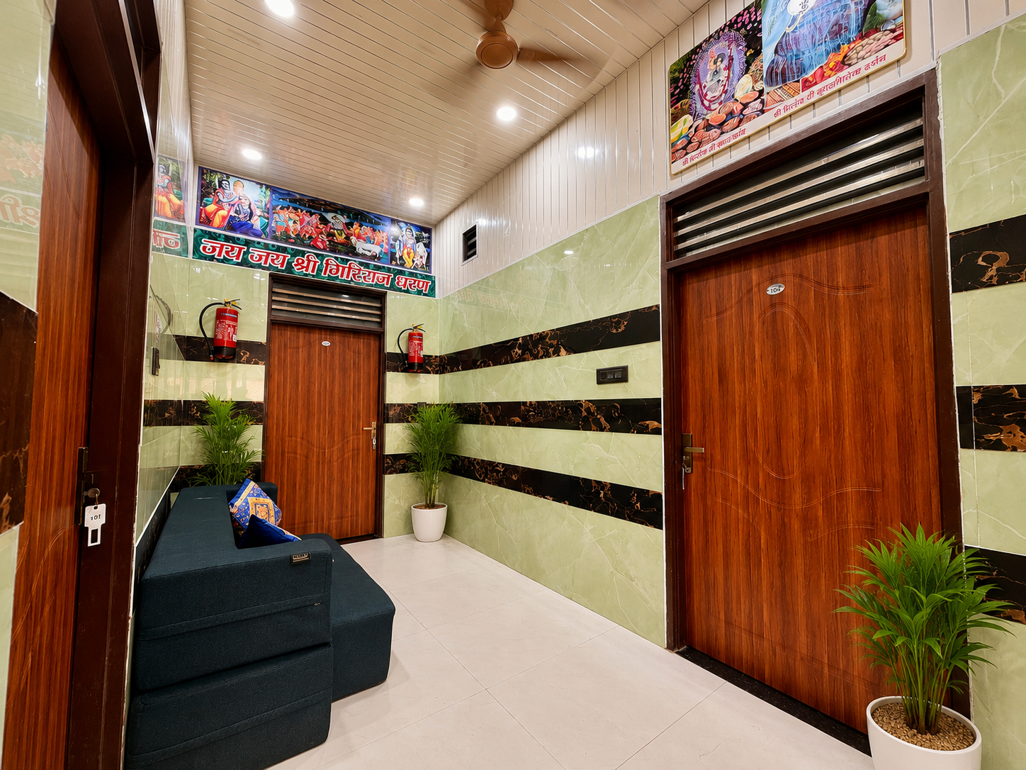 Lobby 4, Jsr inn, Mathura