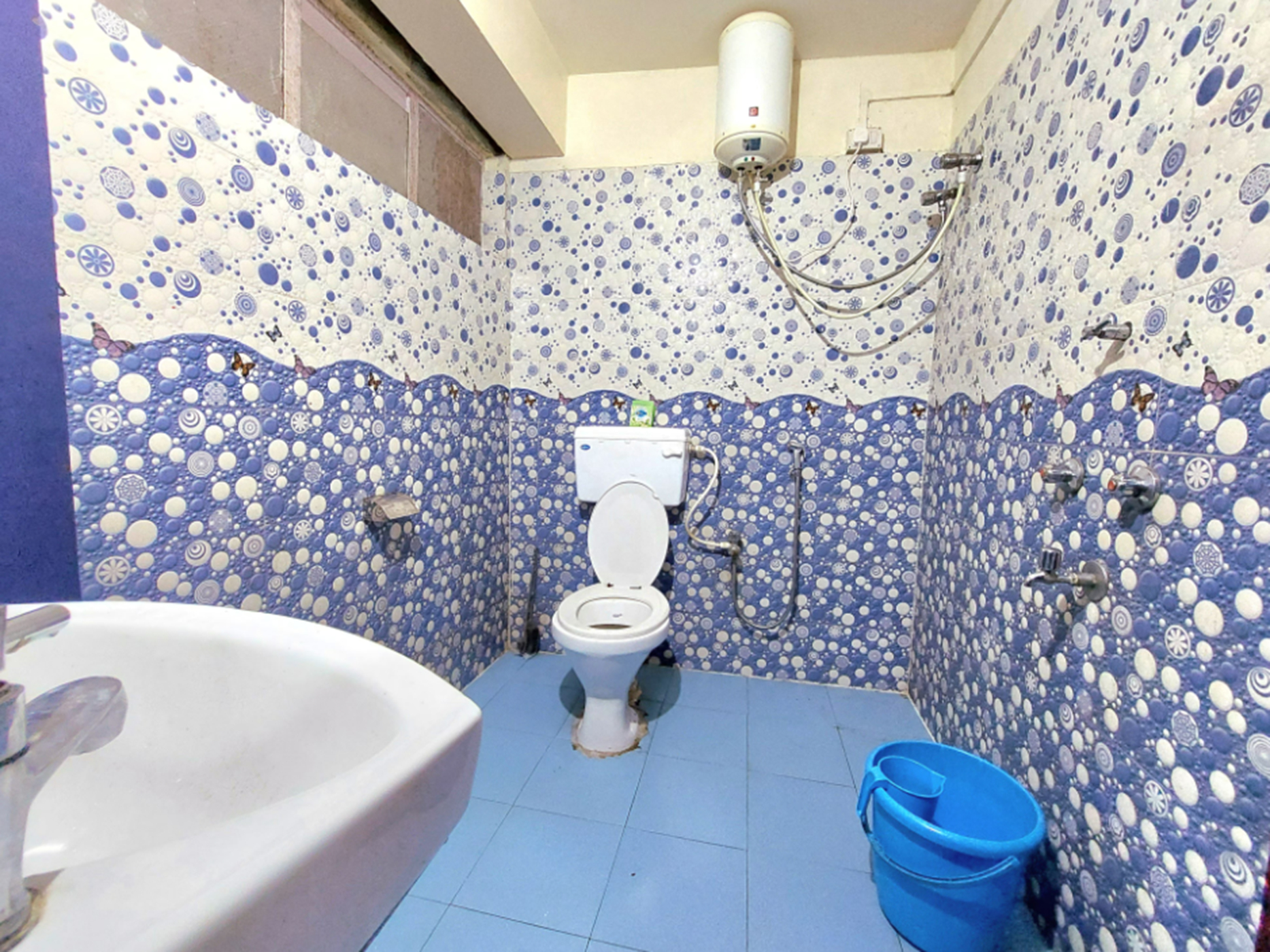Bathroom, Crown Ville Guest House, Darjiling