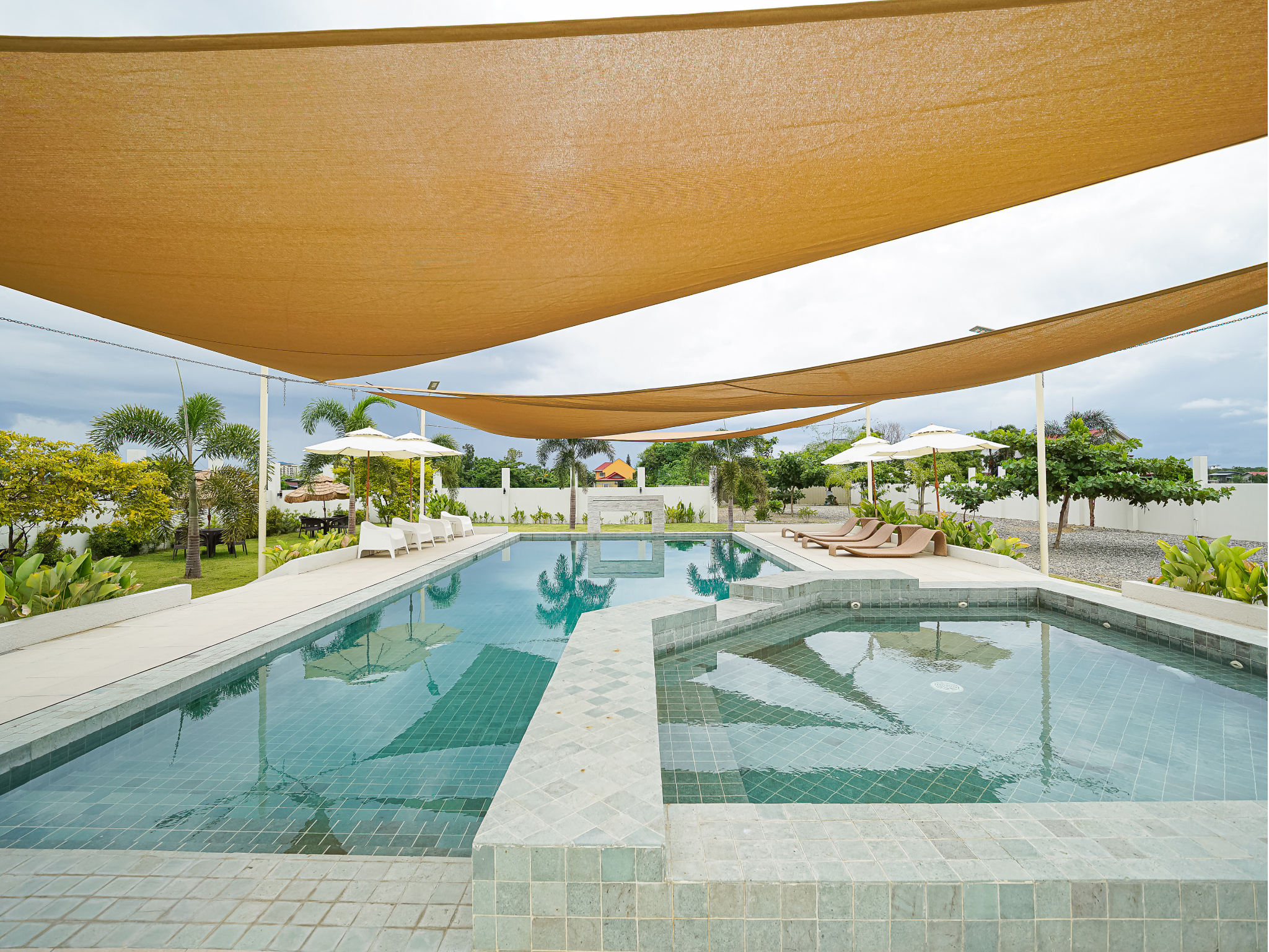 Sport & Beauty 2, Exclusive Beachfront House at San Juan La Union, San Juan