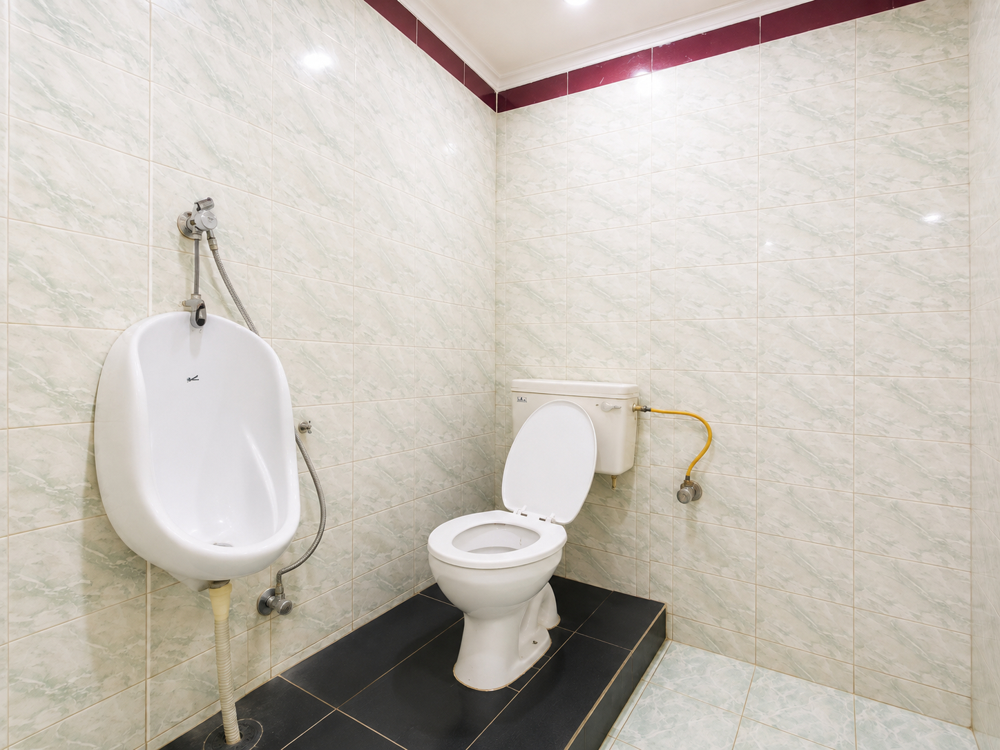 Bathroom, Shanti guest house, Varanasi