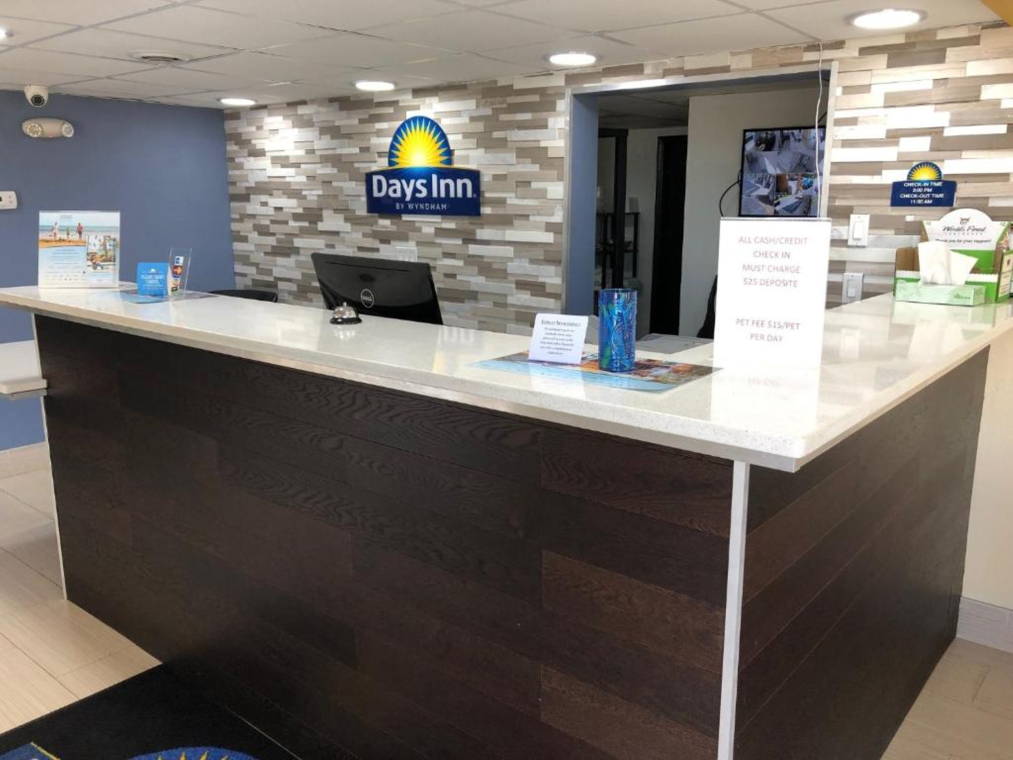 Public Area 2, Days Inn By Wyndham King, Forsyth