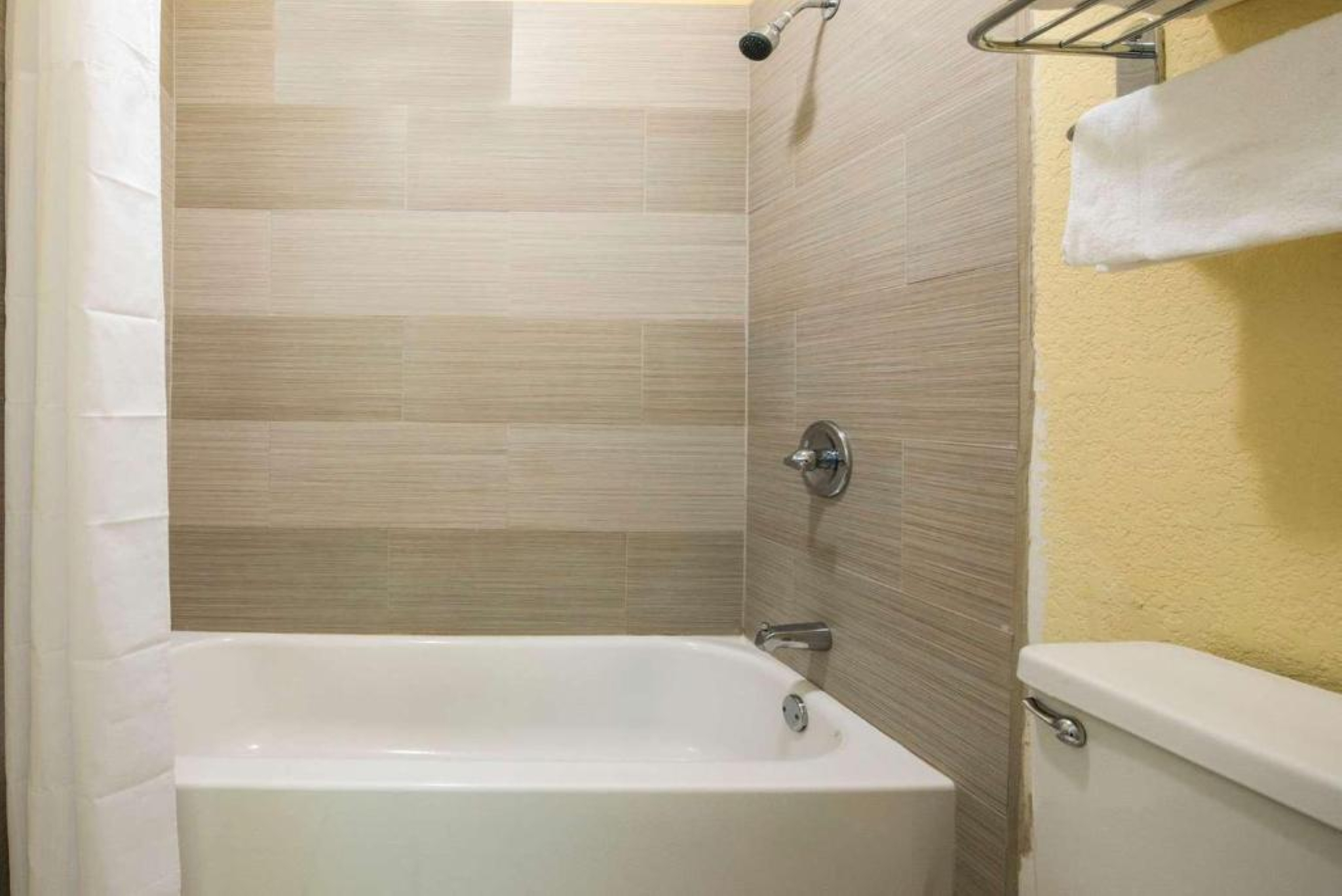 Bathroom 4, Quality Inn Eastland I-20, Eastland