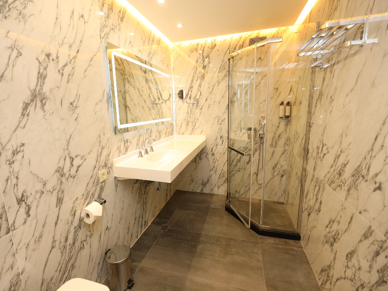 Bathroom 4, Venice Hotel Complex, Yerevan