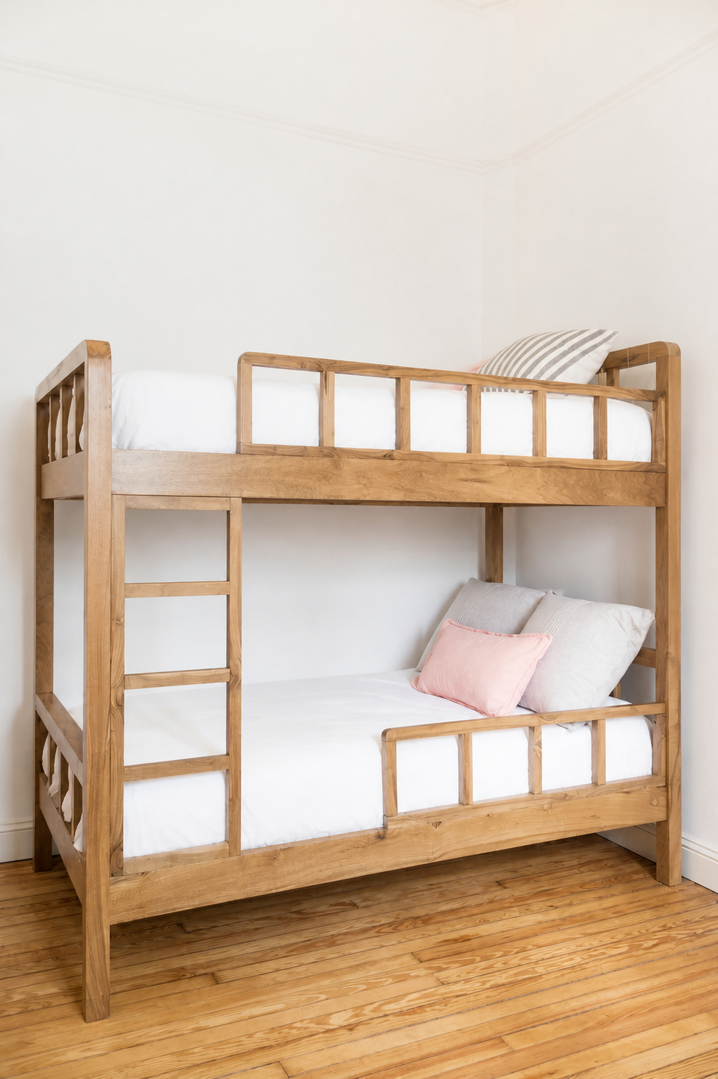 Bedroom 3, palace Hostel, Garhwal