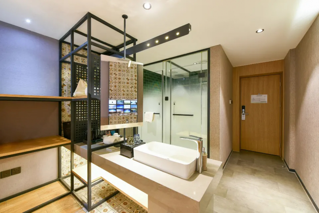 Bathroom, TrueGO Hotel (Beijing Yansha Sanyuanqiao Subway Station), Beijing