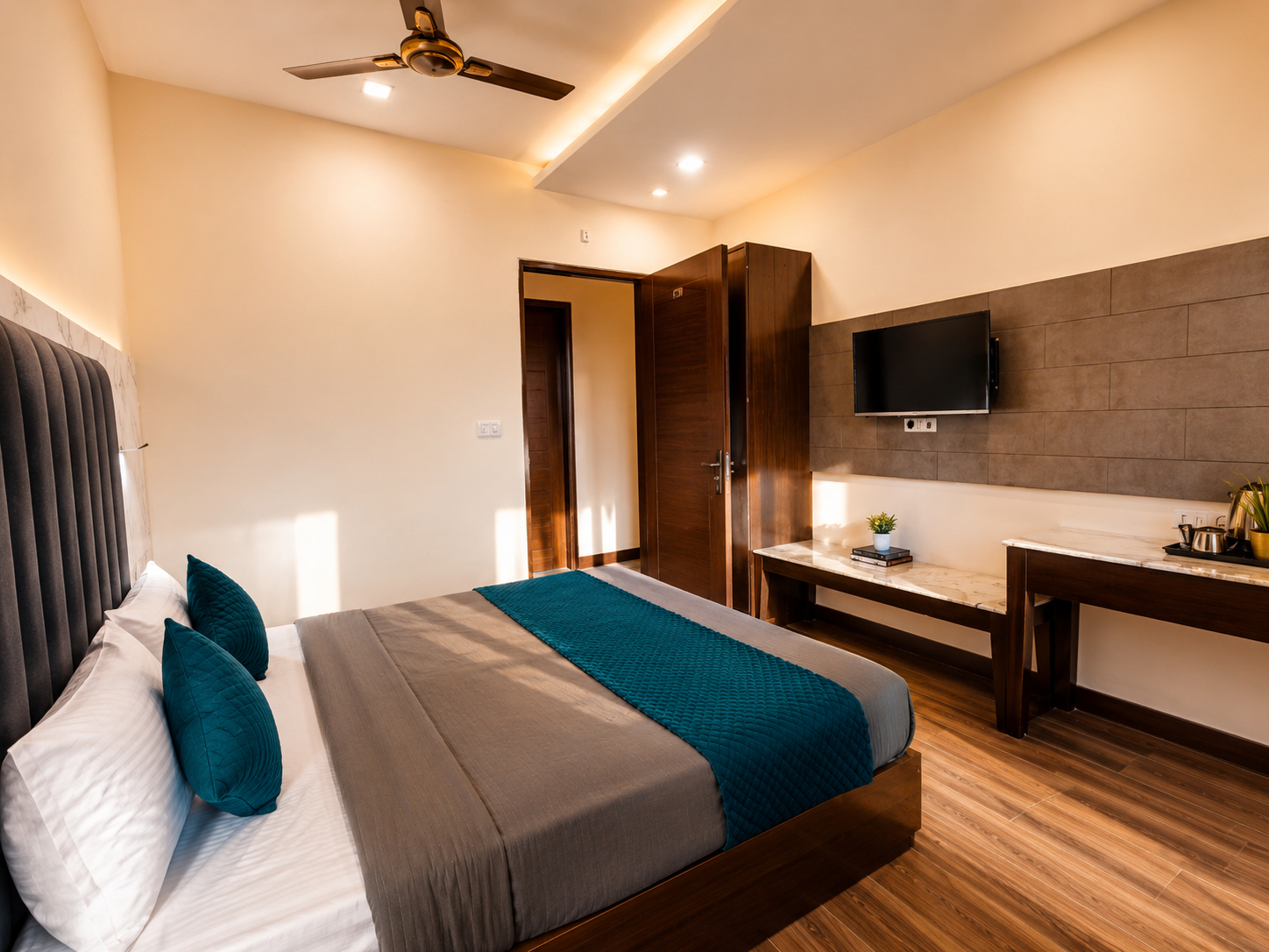 Bedroom, Hotel Rudra Vilas, Agra