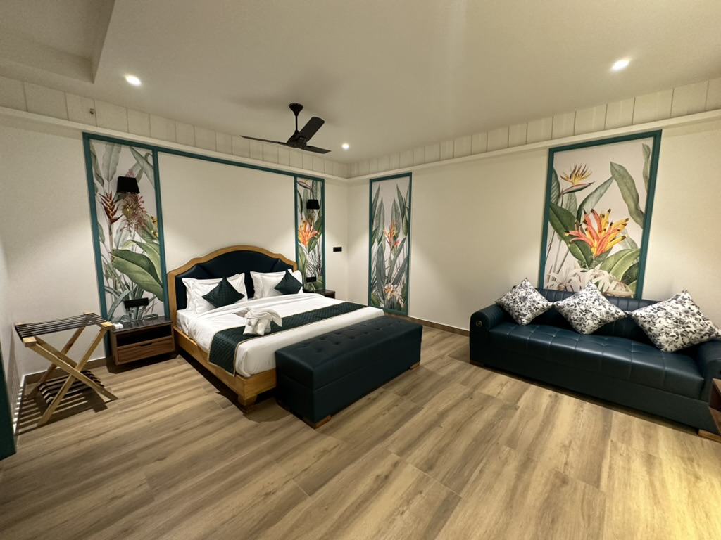 Bedroom 3, The Green Turtle- Boutique Hotel, Meerut